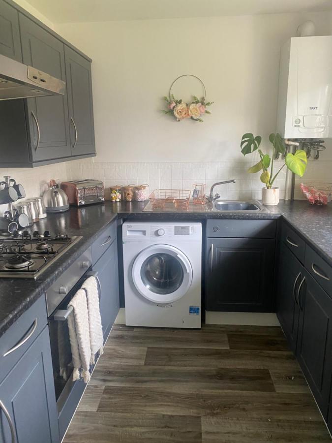 Inverness City Apartments - Modern & Bright Apartment Close To Raigmore Hospital & Shops Inshes Eksteriør billede